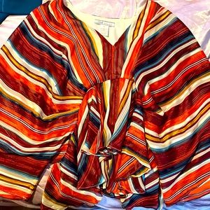 Flying tomato elengant and colorfully blouse size M